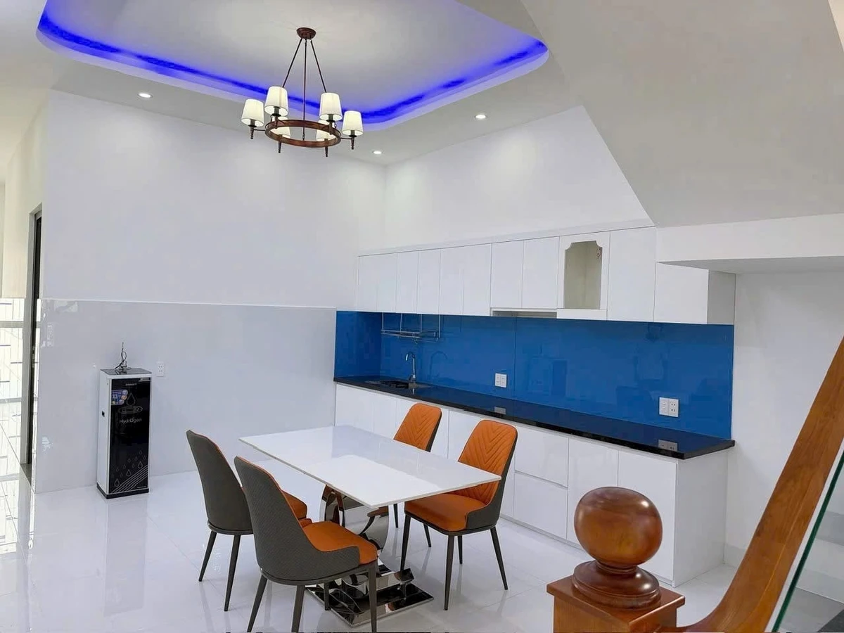 Bán nhà 1 trệt 1 lầu 100m2, 4 phòng, Long Tâm, Bà Rịa - Ảnh thu nhỏ 4