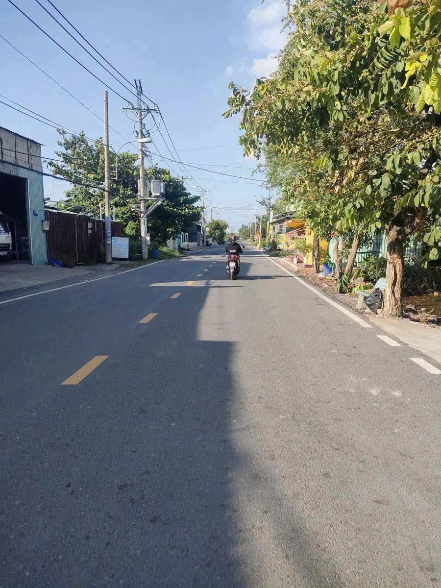 Bán nhà lầu 2 mặt tiền Mai Bá Hương Bình Chánh 258m2 - 11 tỷ - Ảnh thu nhỏ 2