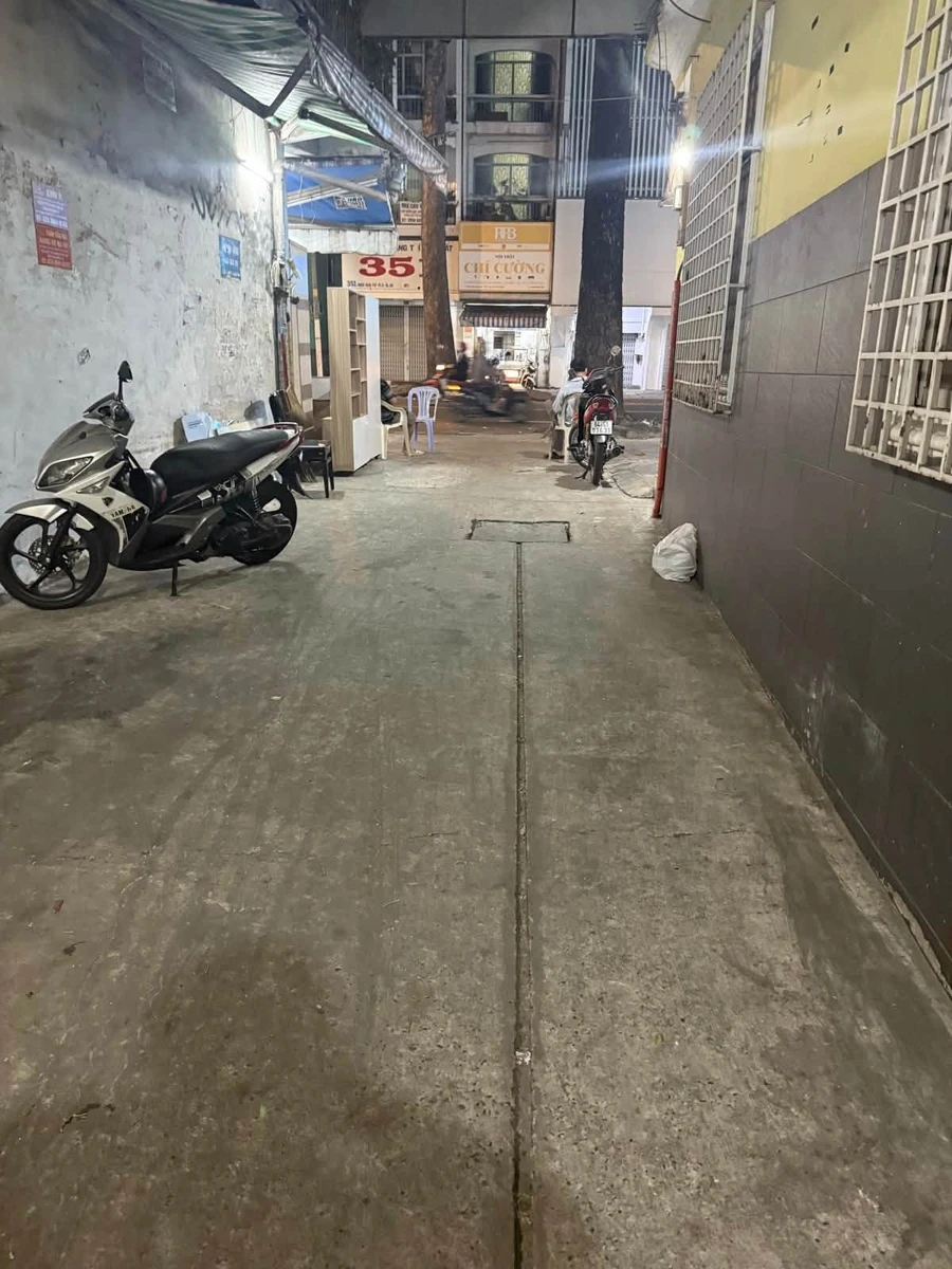 Bán nhà phố 4 phòng ngủ, 42m², Ngô Gia Tự Q10, 6.5 tỷ - Ảnh 1