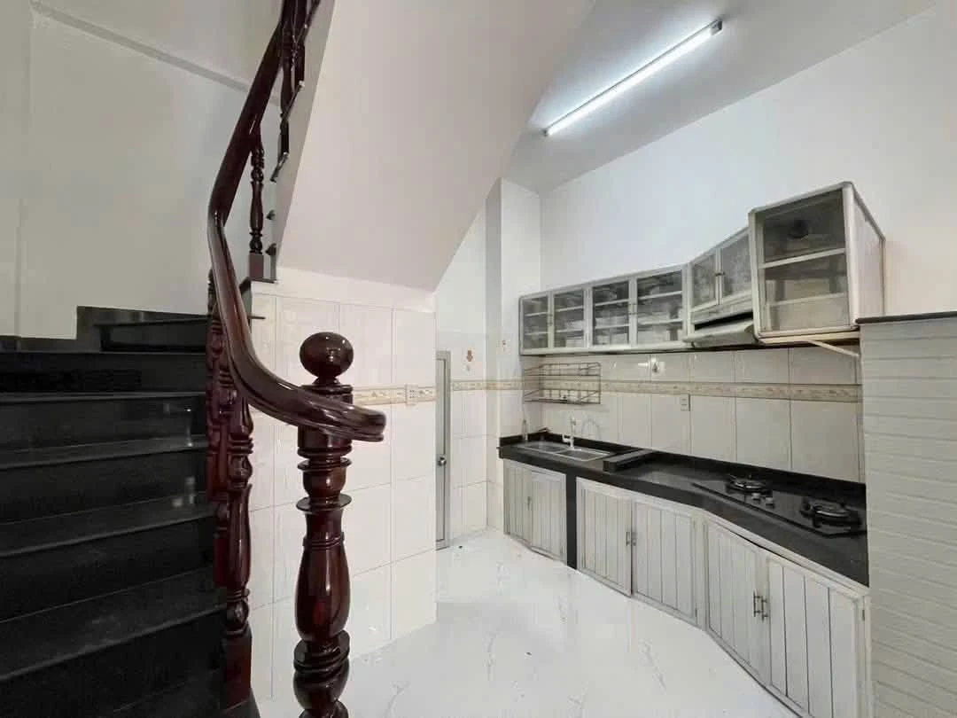 Bán nhà 4 tầng 32m2, 3PN, ô tô ngủ nhà ở Tân Bình - Ảnh thu nhỏ 3