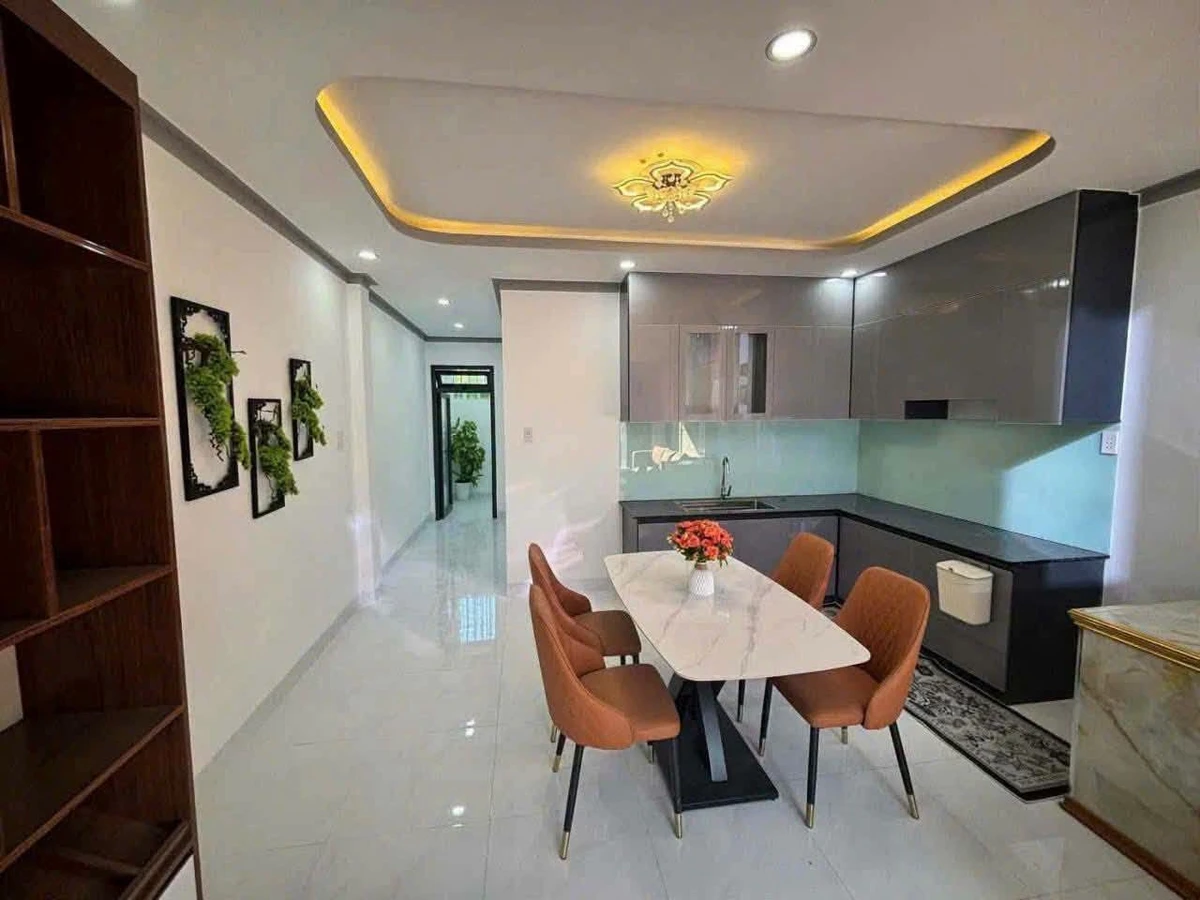Bán nhà 1 trệt 1 lầu 5x20m, 3 phòng ngủ, giá 1,79 tỷ gần cây xăng An Viễn - Ảnh thu nhỏ 3