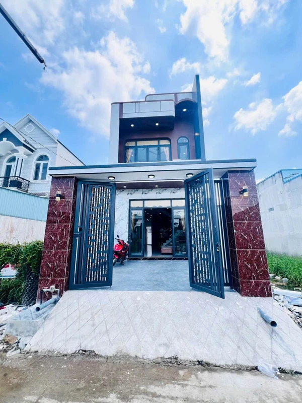 Bán nhà 1 trệt 1 lầu 3PN 125m² Cần Giuộc Long An
