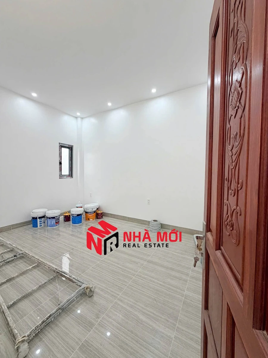 Bán nhà 1 trệt 1 lửng 3 phòng ngủ 90m2 KDC Tân Xuyên, TP. Cà Mau giá 2,1 tỷ - Ảnh thu nhỏ 4