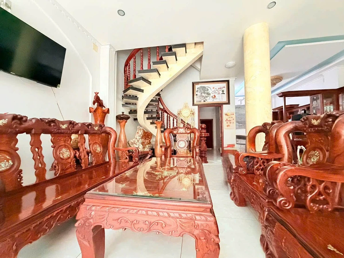 Bán biệt thự mặt tiền Dương Quảng Hàm, Gò Vấp, 160m², 4 tầng, 6PN, giá 33 tỷ - Ảnh thu nhỏ 3