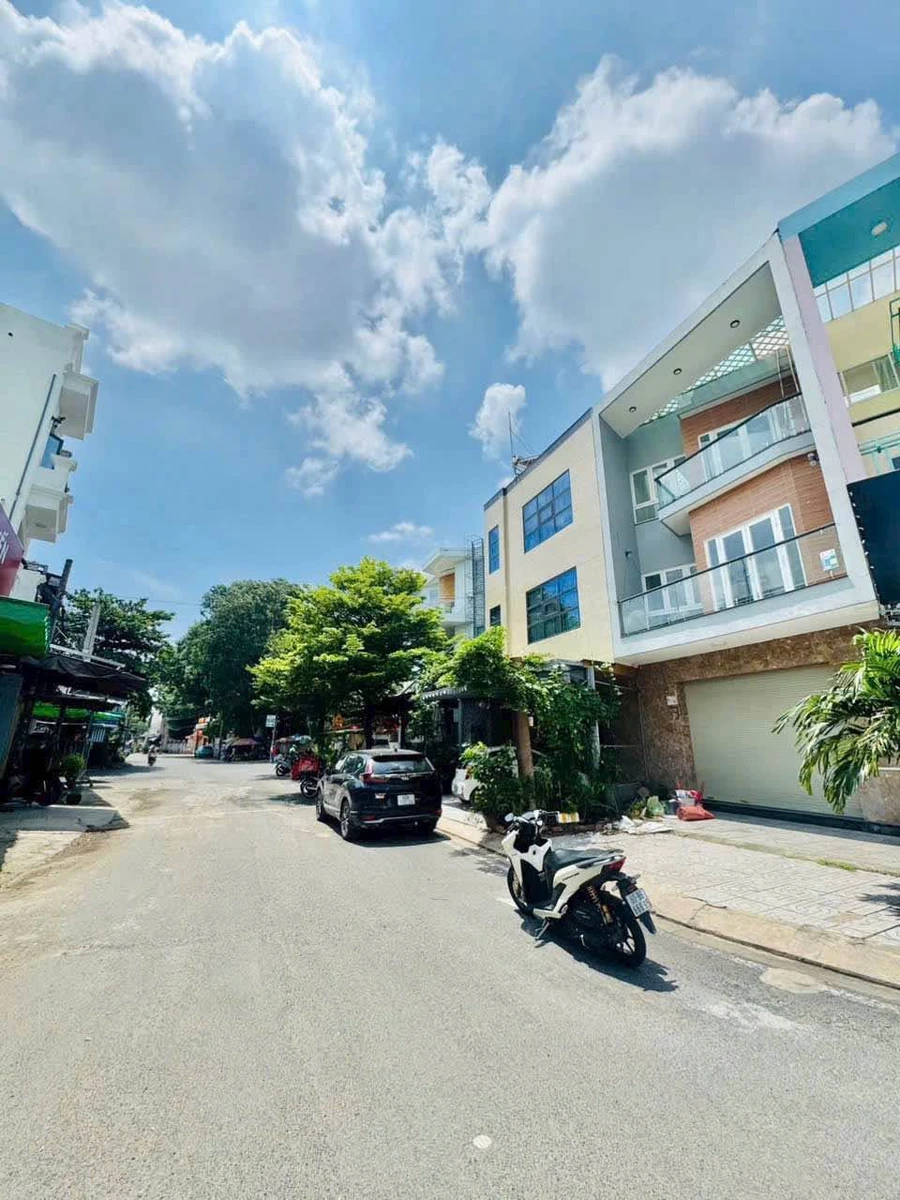 Bán nhà 1 trệt 2 lầu 4PN mặt tiền Lý Văn Sâm, Biên Hoà - Ảnh thu nhỏ 2
