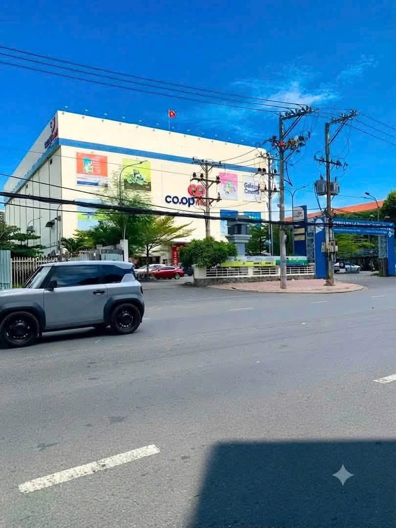 Bán nhà phố 2 tầng 80m² 3PN Quận 7 gần Co.opmart - Ảnh thu nhỏ 2