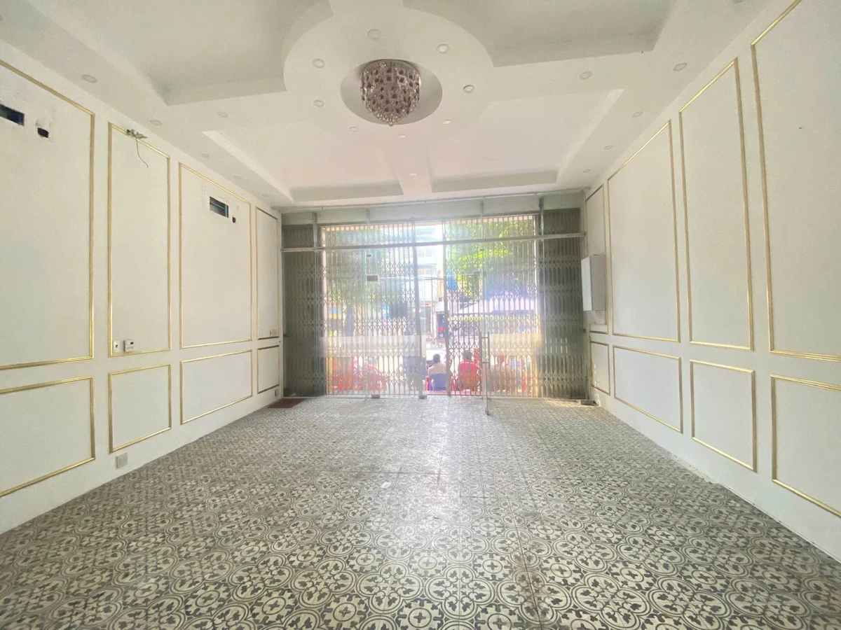 Bán nhà 5 tầng mặt tiền 92m² Hà Hoàng Hổ, Mỹ Xuyên - Ảnh 1