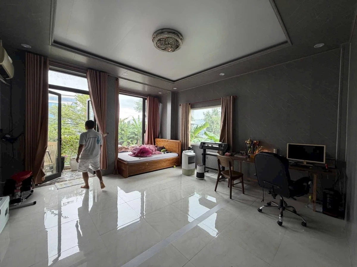 Bán nhà mặt tiền Hòa Xuân 97m² 4PN 6 tỷ - Ảnh thu nhỏ 3