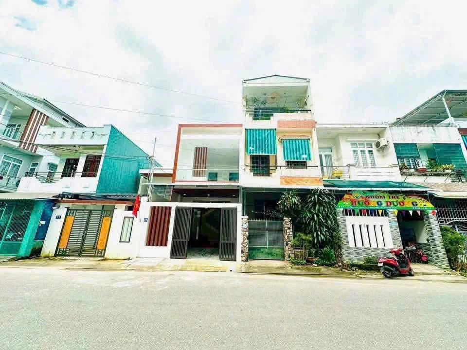 Bán nhà 2 tầng mặt tiền Trần Thái Tông 100m² Q.5 - Ảnh 1