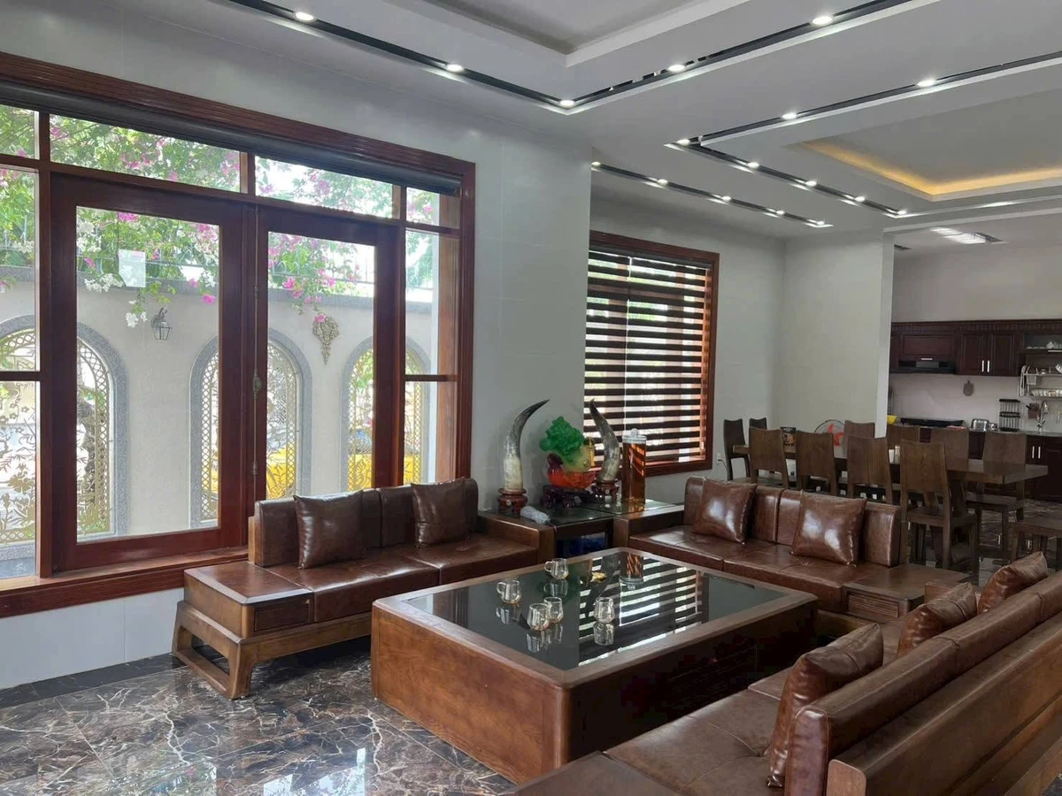 Bán biệt thự góc 2 mặt tiền Lê Đại Hành 248m2, 4PN, phường Long Tâm, TP Bà Rịa - Ảnh thu nhỏ 4