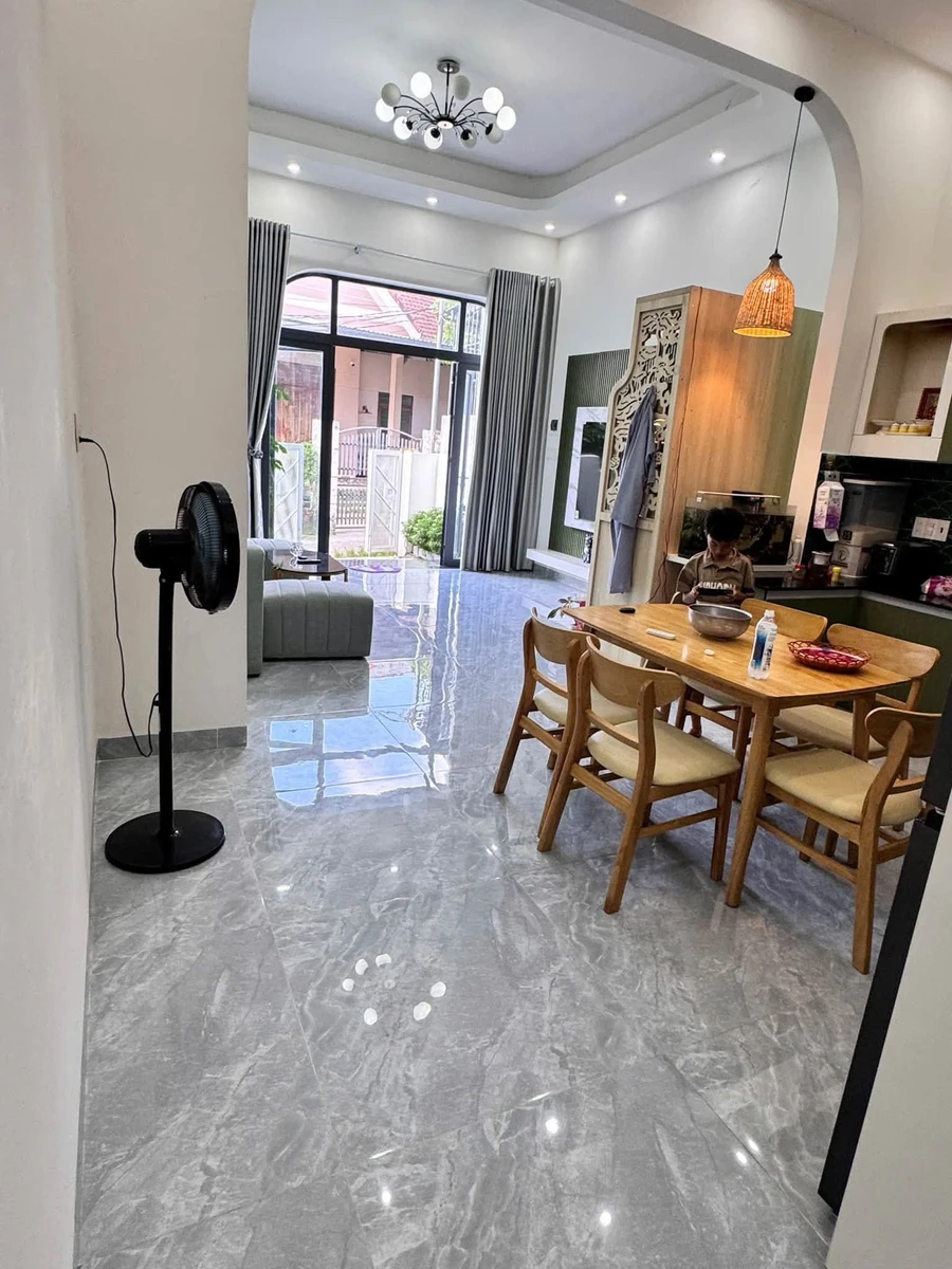 Bán nhà hẻm 105m² tại Hoàng Hoa Thám, Quận 12 - Ảnh thu nhỏ 2