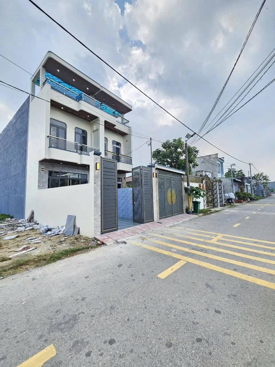 Bán nhà 3PN, 3WC 100m2 Tân Bình Dĩ An gần Hồ Biconsi - Ảnh 1