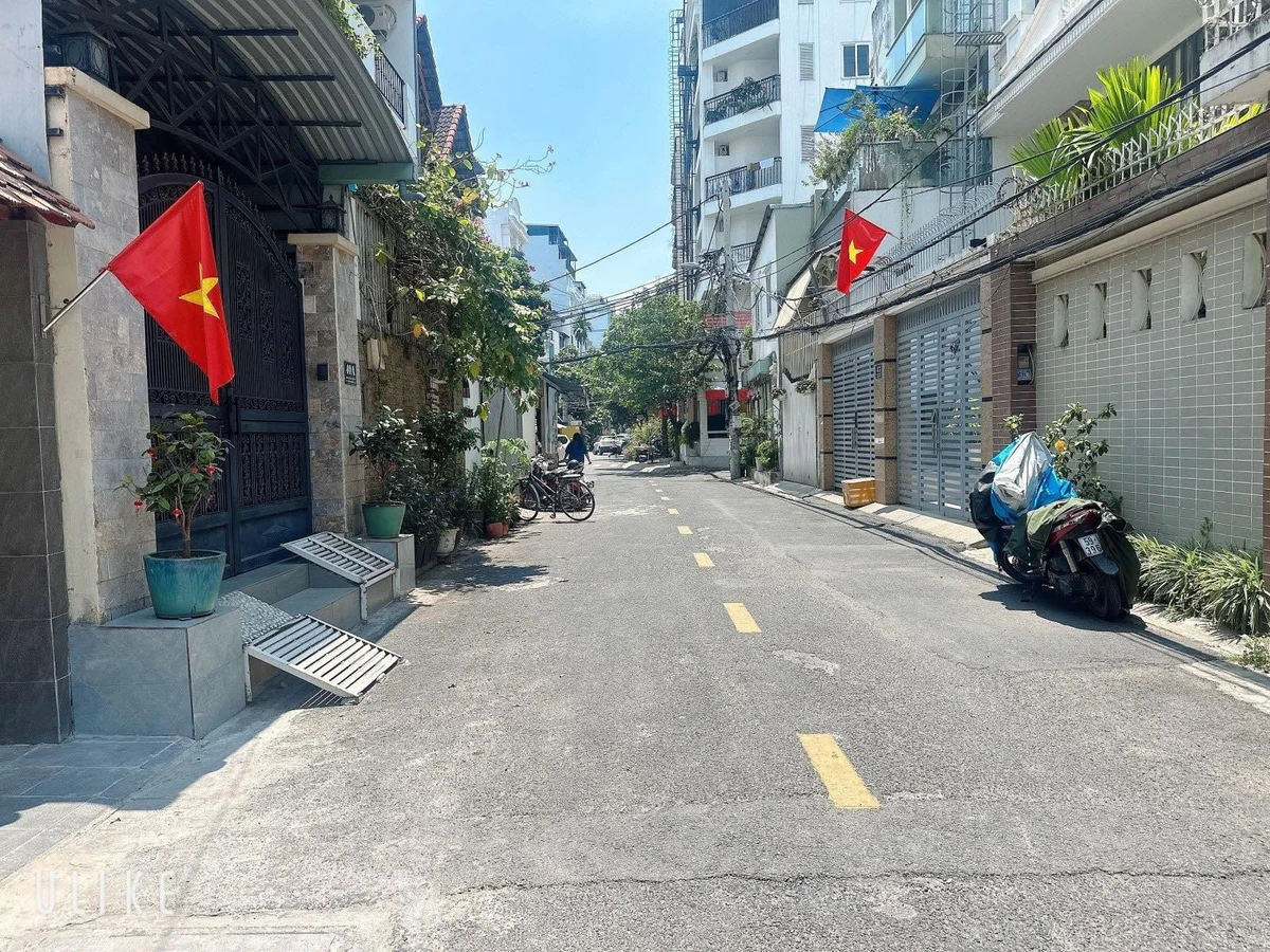 Bán mặt tiền Nguyễn Bá Huân 204m2, 37 tỷ - Ảnh 1