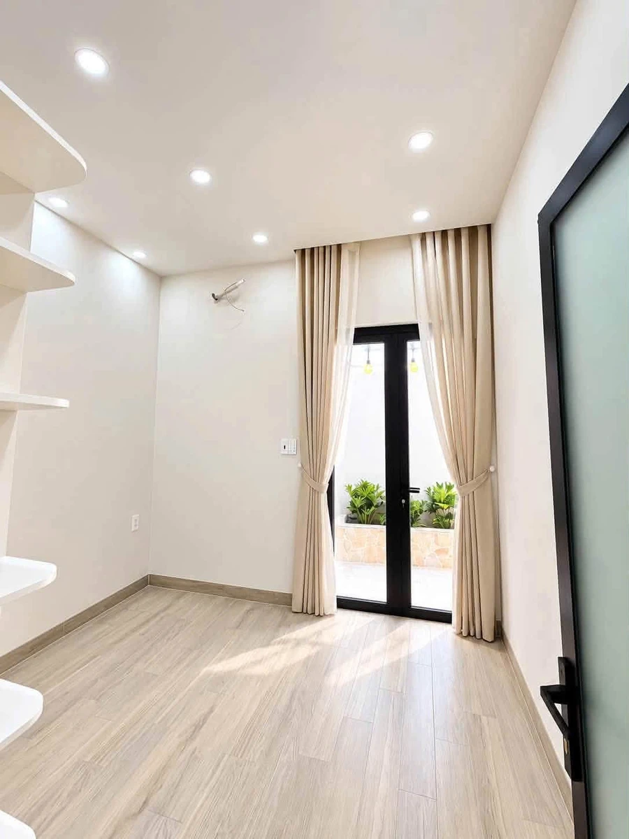 Bán nhà mới 2 PN, 95m² nội thất đầy đủ tại Hòa Long, 2,07 tỷ - Ảnh thu nhỏ 2