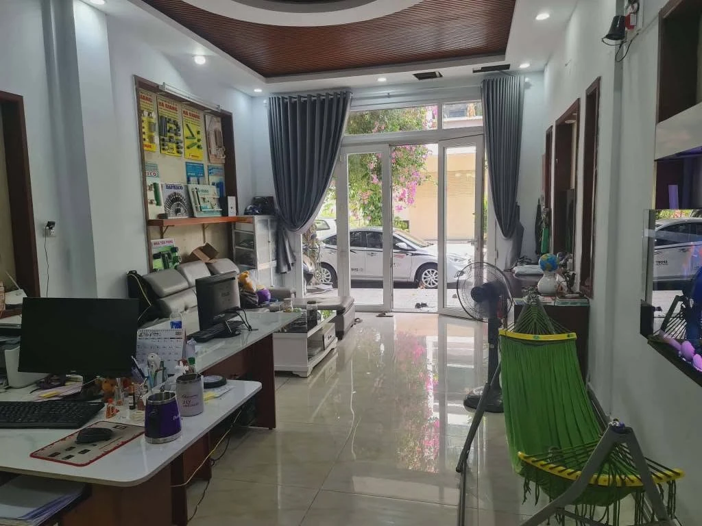 Bán nhà mặt tiền đường GS 81m² 4 tầng Bình Chánh - Ảnh thu nhỏ 3