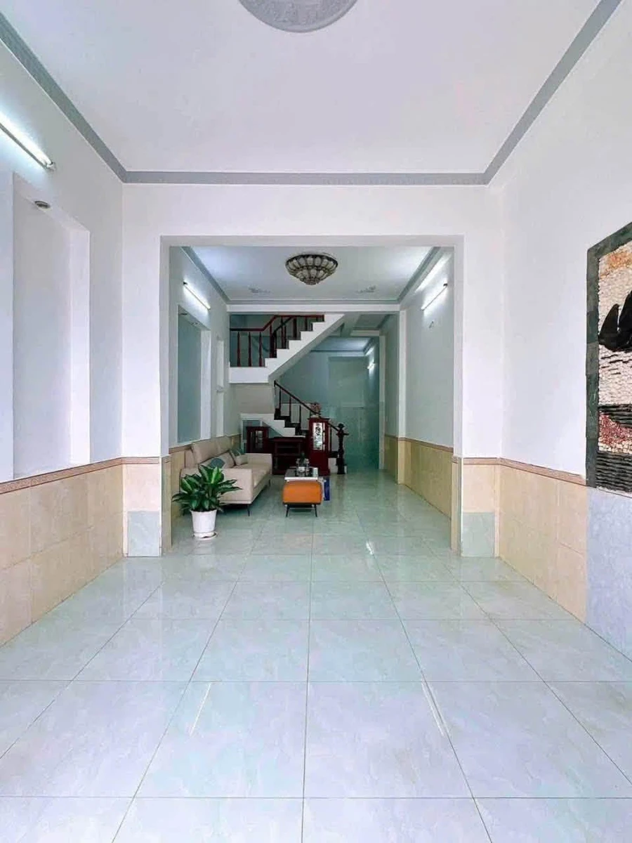 Nhà 1 trệt 1 lầu 2PN 60m² Dĩ An, giá 3 tỷ 680 triệu - Ảnh thu nhỏ 2