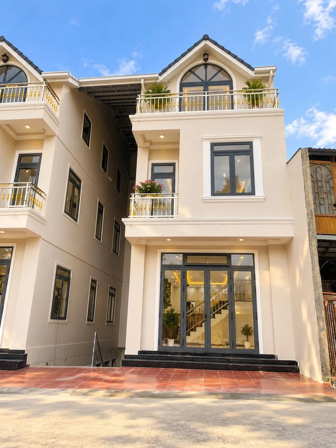 Bán nhà phố 100m² Trương Văn Hoàn, P9 Đà Lạt, 5,9 tỷ - Ảnh 1
