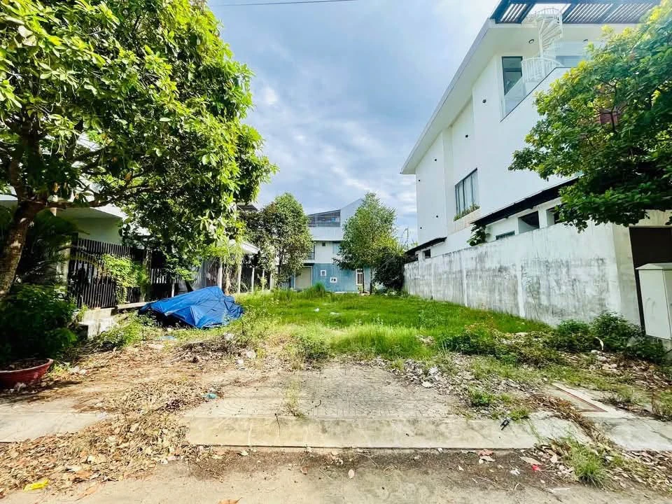 Bán lô biệt thự mặt tiền Lương Thế Vinh 240m2, Quảng Ngãi 5.9 tỷ - Ảnh thu nhỏ 2