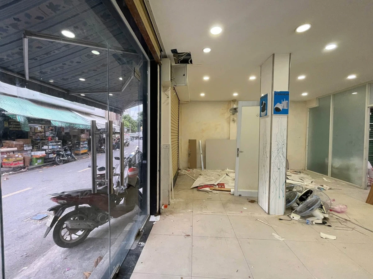 Cho thuê mặt bằng 40m2 Nhật Tảo Quận 10 - Ảnh thu nhỏ 3