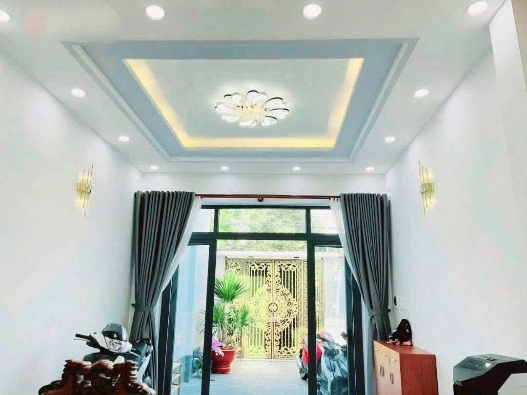 Bán nhà mặt tiền 3 tầng 106m² đường 4 Linh Tây, Thủ Đức giá 9,8 tỷ - Ảnh thu nhỏ 2