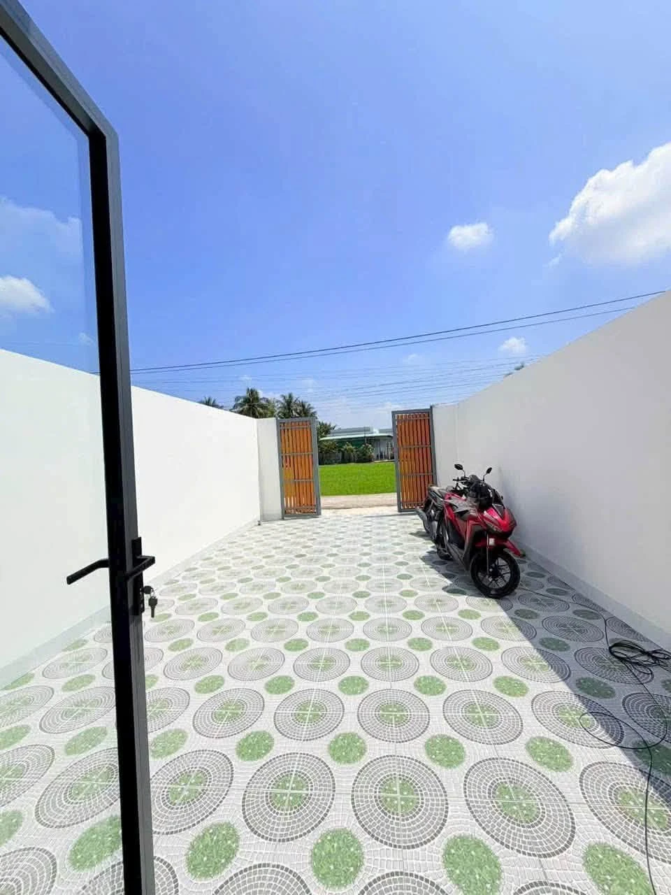 Bán nhà 1 trệt 1 lầu 113m² 2PN gần chợ Đức Tân, Tân Trụ, Long An giá 1,78 tỷ - Ảnh 1