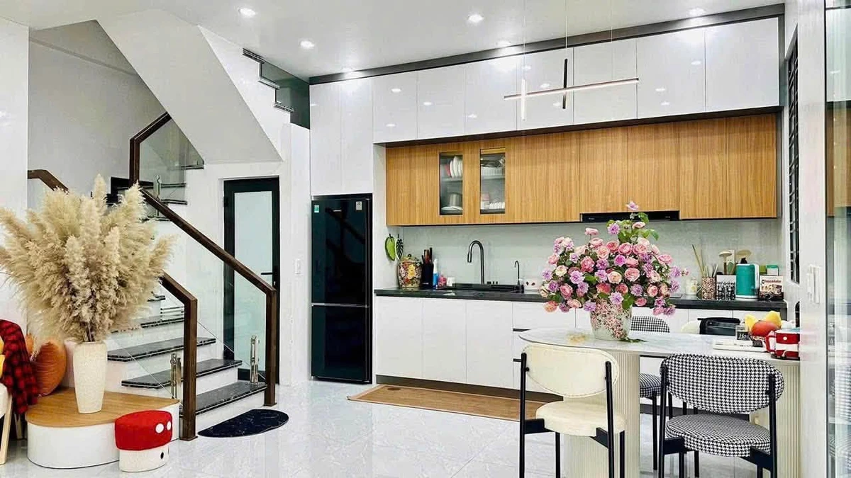 Bán nhà phố độc lập 42m² 3 tầng Tôn Đức Thắng, Bình Tân - Ảnh 1