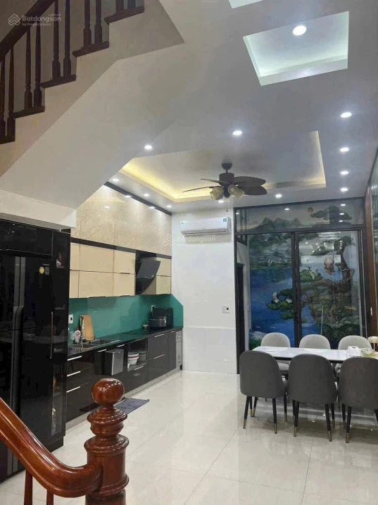 Bán nhà 4 tầng hướng Đông Nam mặt đường Ngô Thì Nhậm Thái Bình! - Ảnh thu nhỏ 2
