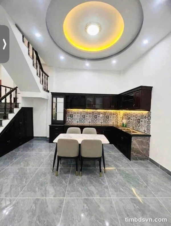Bán nhà 3 phòng 72m² trung tâm Vũng Tàu, ngang 8,2m