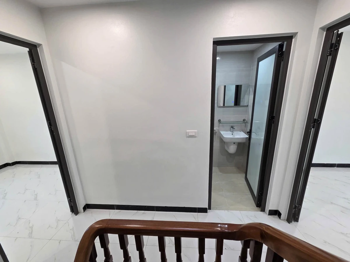 Bán nhà 43,5m² mới xây 4 tầng Chúc Sơn, Hà Nội - Ảnh thu nhỏ 4