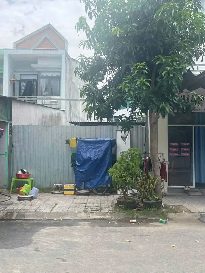 Bán lô đất mặt tiền Trương Hán 100m2 Quảng Ngãi giá 2,55 tỷ - Ảnh thu nhỏ 3