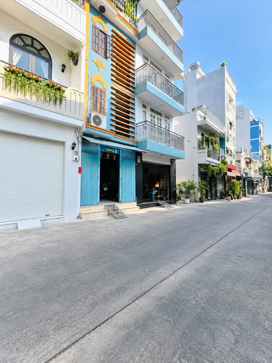 Bán nhà 5 tầng 4PN 4WC hẻm ô tô 8m trung tâm Quận 10 giá 9,2 tỷ - Ảnh thu nhỏ 2