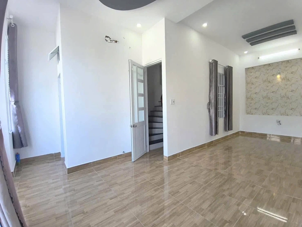 Bán nhà 3 phòng ngủ Lê Hồng Phong Quận 12, 215m² - Ảnh thu nhỏ 4
