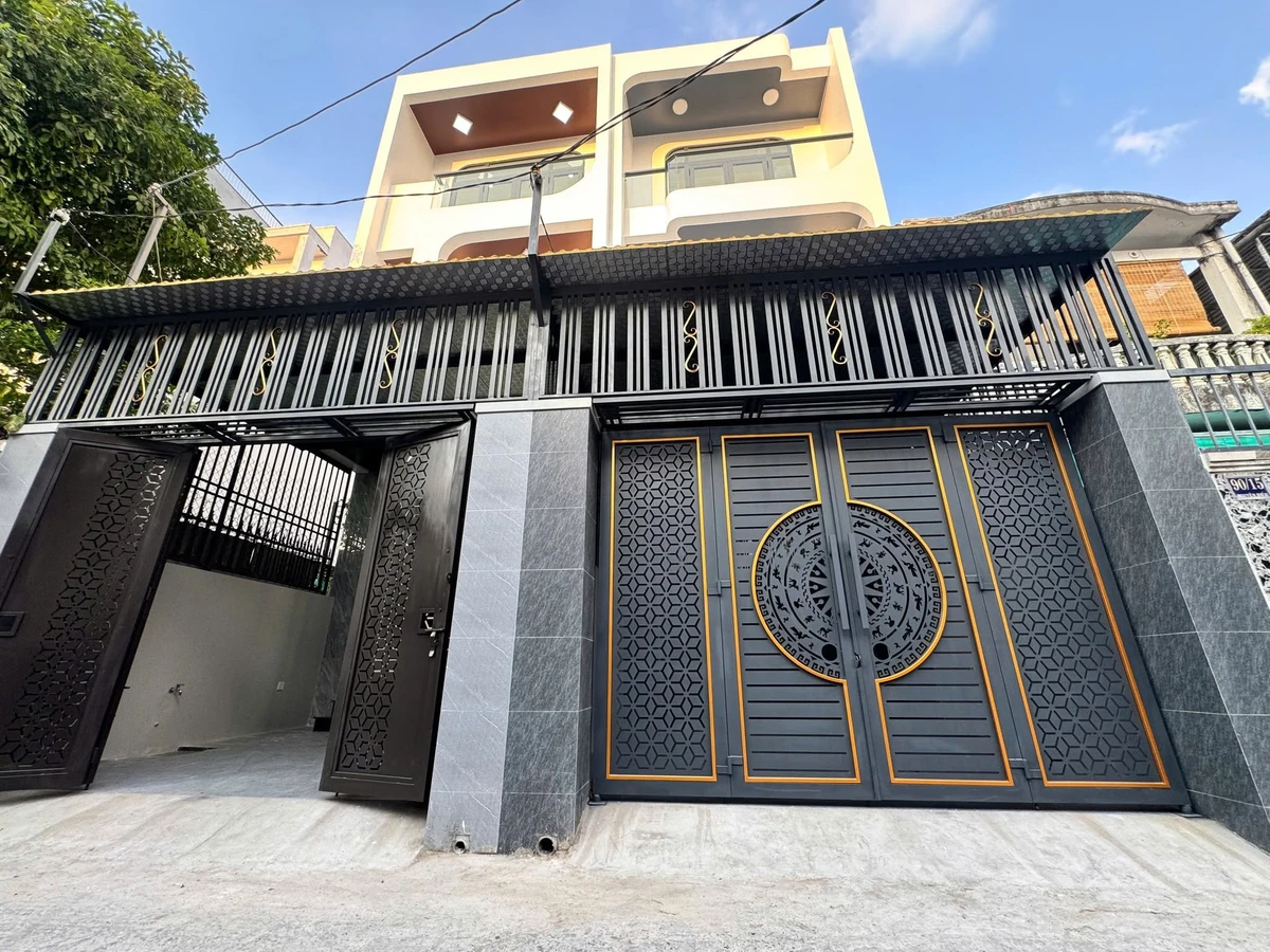 Bán nhà phố 1 trệt 2 lầu 56m2 hẻm ô tô Nguyễn Biểu gần biển Nha Trang, giá 7,6 tỷ - Ảnh thu nhỏ 2