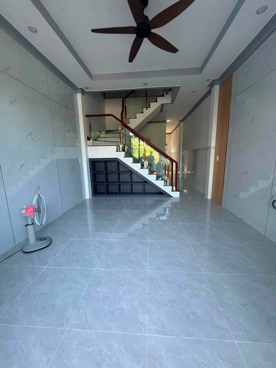 Nhà trệt lầu 67m2 giá 3 tỷ 4 Thủ Dầu Một - Ảnh thu nhỏ 3