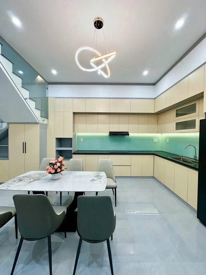 Bán nhà hẻm 303 Y Wang, 210m², 3 PN, 3 WC, Quận 12 - Ảnh thu nhỏ 3