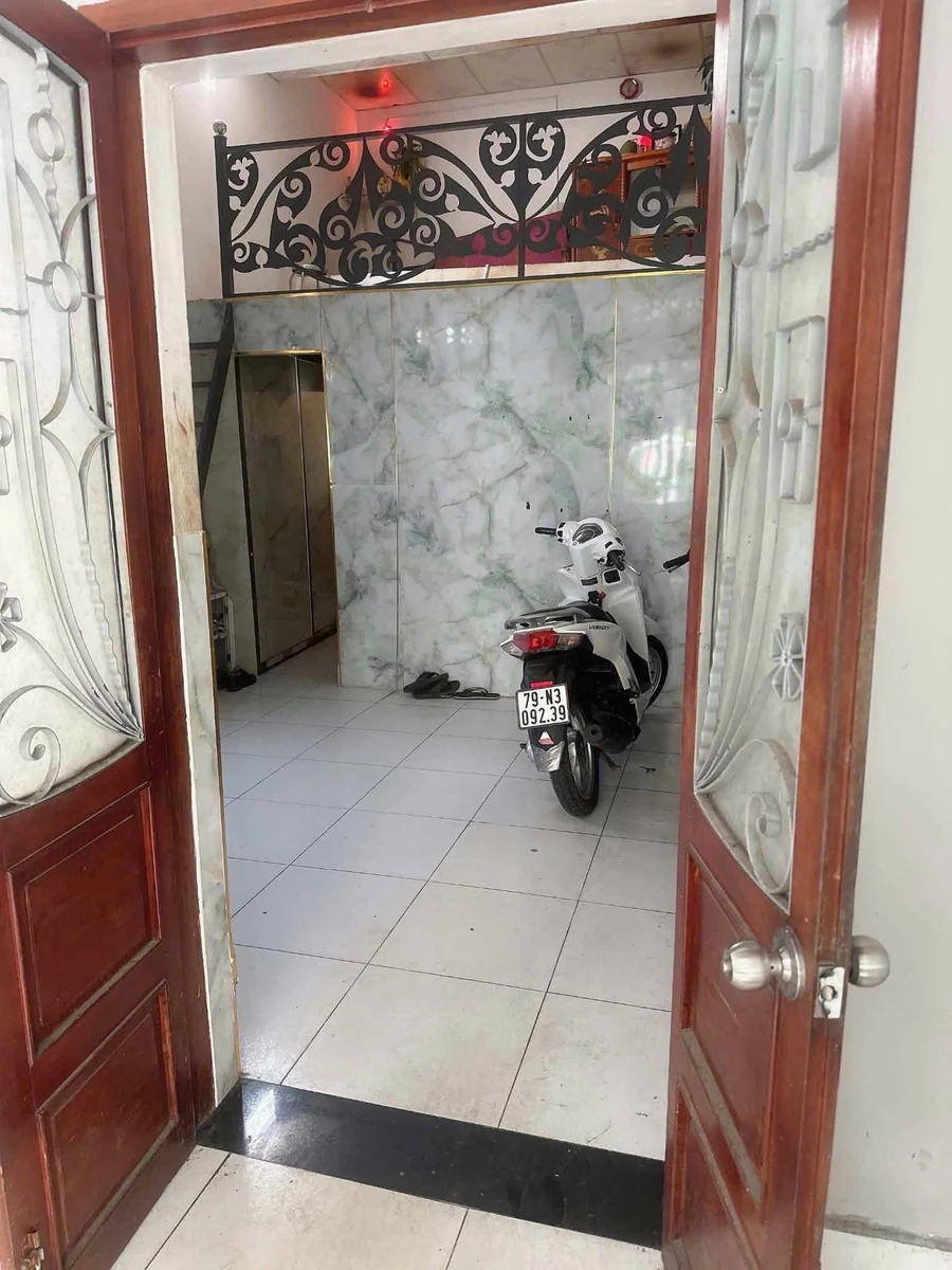 Bán nhà cấp 4 Nam Nha Trang, 84m2, 3PN, 3 mặt tiền - Ảnh thu nhỏ 2