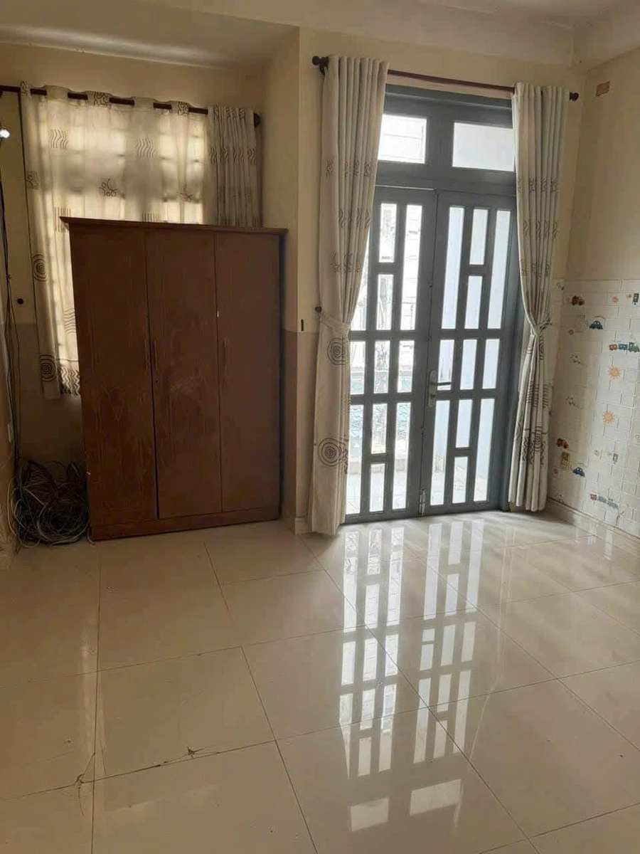 Cho thuê nhà nguyên căn 4PN 68m² gần chợ Hạnh Thông Tây - Ảnh thu nhỏ 5