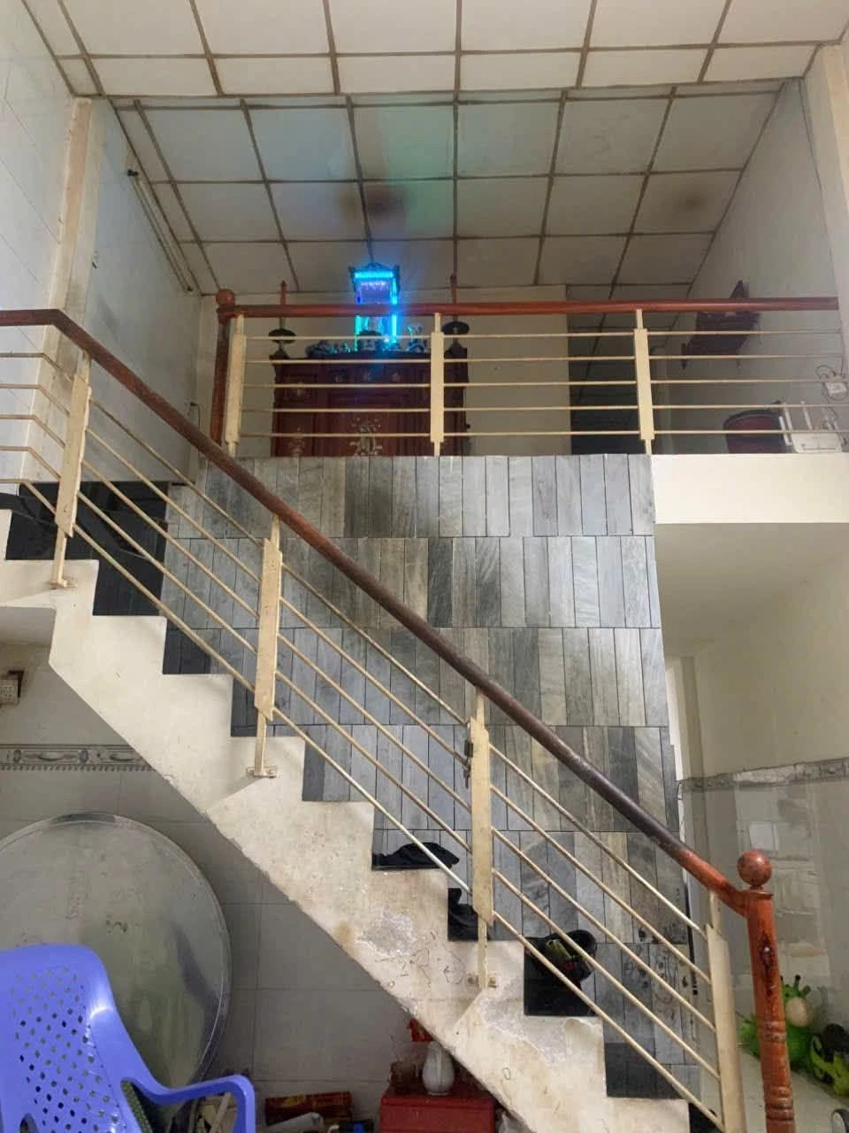 Bán nhà gác lửng đúc hẻm Hoàng Diệu 40m2, 2PN 2WC giá 2,55 tỷ - Ảnh 1