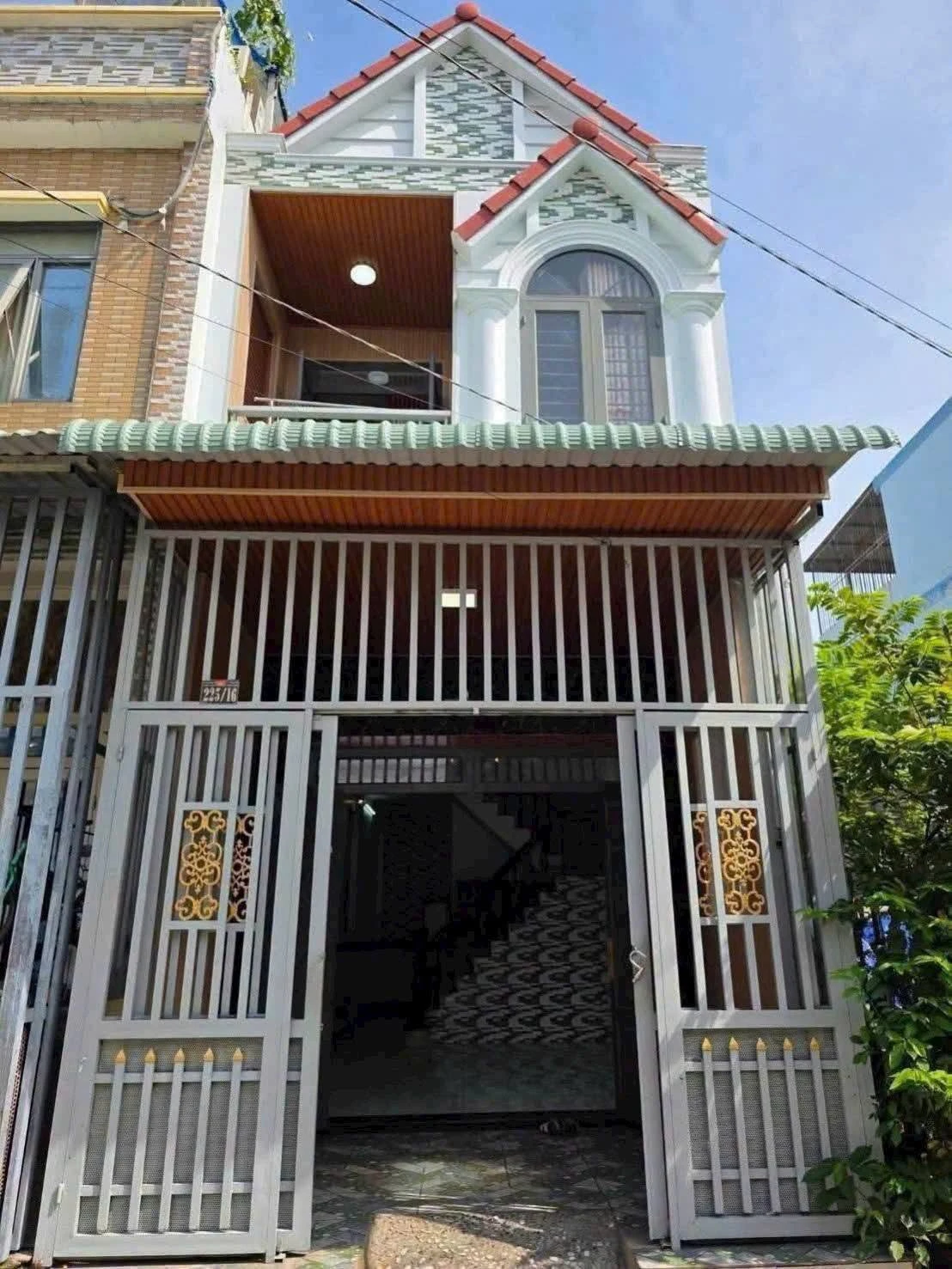 Bán nhà 1 trệt 1 lầu 46m² gần chợ Phú Phong, 2.55 tỷ - Ảnh 1
