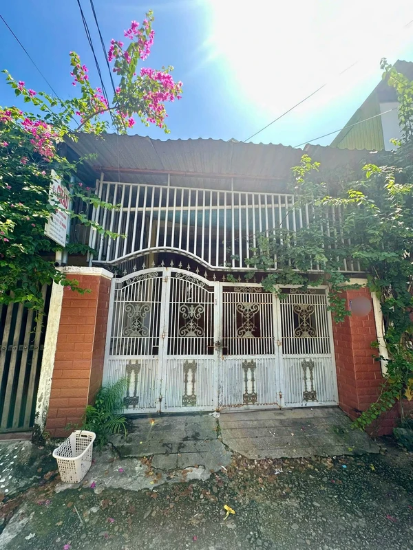 Nhà gác lửng sân ô tô, Quang Trung, 94m2