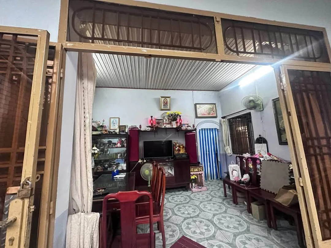 Bán nhà cấp 4 kiên cố 8x14m gần sân banh Gò Đậu, Phường Phú Thọ, giá 2,25 tỷ - Ảnh thu nhỏ 4