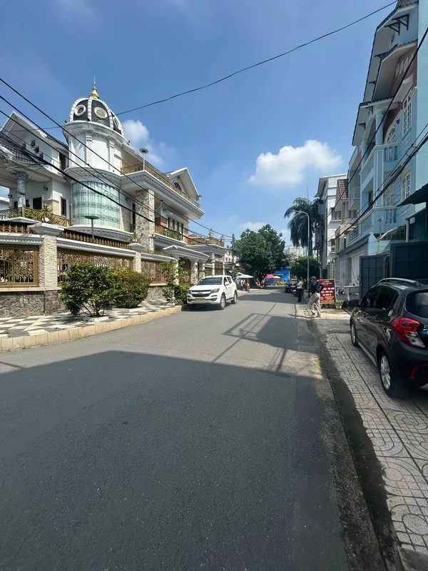 Bán biệt thự 4 tầng 108m2 KDC Bình Hưng gần QL50, Bình Chánh, giá 13 tỷ