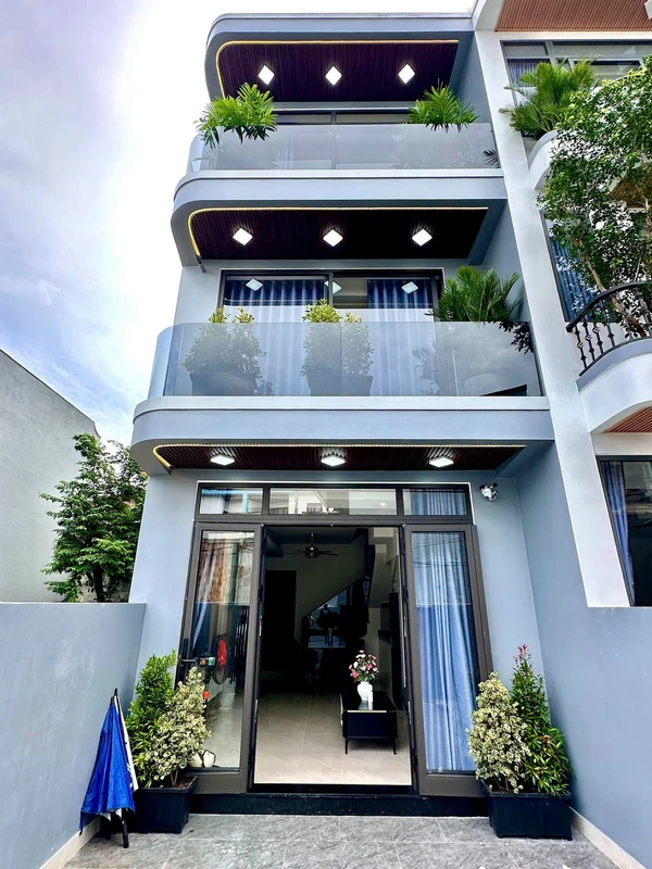 Bán nhà 3 tầng 64,6m² kiệt ô tô đường Duy Tân, trung tâm TP Huế