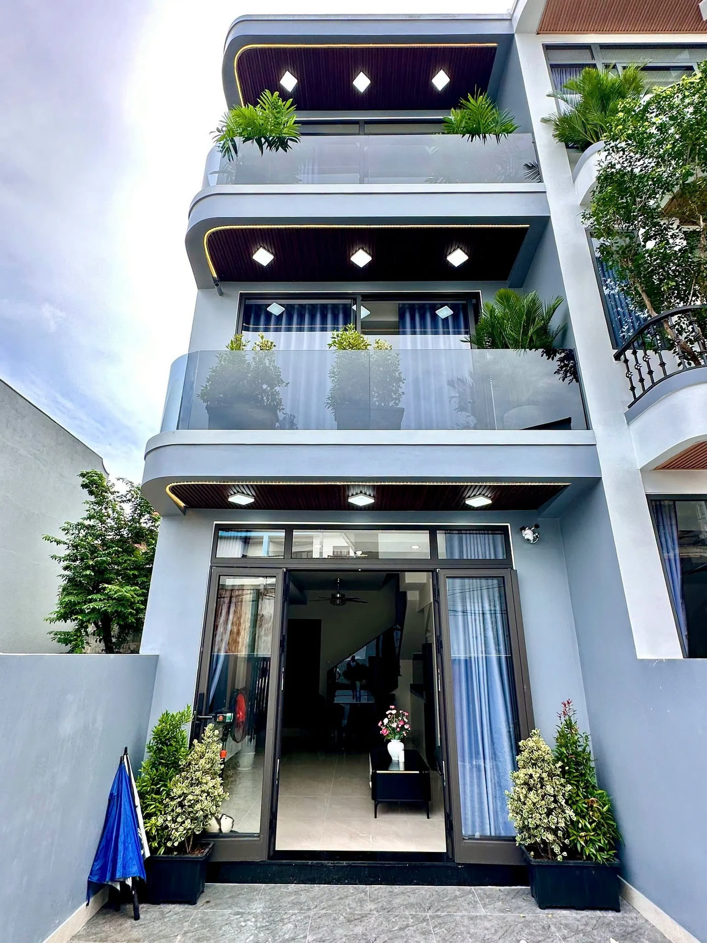 Bán nhà 3 tầng 64,6m² kiệt ô tô đường Duy Tân, trung tâm TP Huế - Ảnh 1