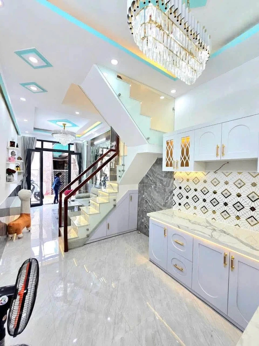 Bán nhà 3 lầu, 4PN, full nội thất, Nhà Bè - 2 tỷ 690 triệu - Ảnh thu nhỏ 3