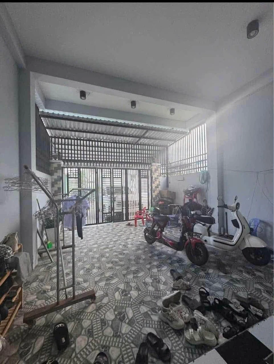 Bán nhà 1 trệt 1 lầu 3 PN, 174m² mặt đường Hoàng Bích Sơn, Phan Thiết - Ảnh thu nhỏ 2