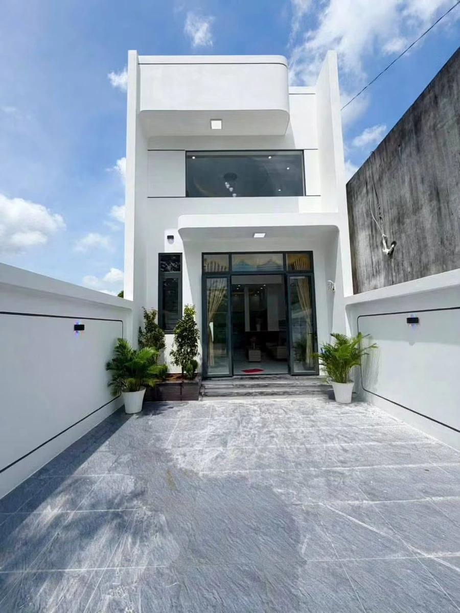 Bán nhà gác lửng mặt tiền đường Nguyễn Văn Linh, Long Hoa, Tây Ninh, giá 2,39 tỷ - Ảnh thu nhỏ 2