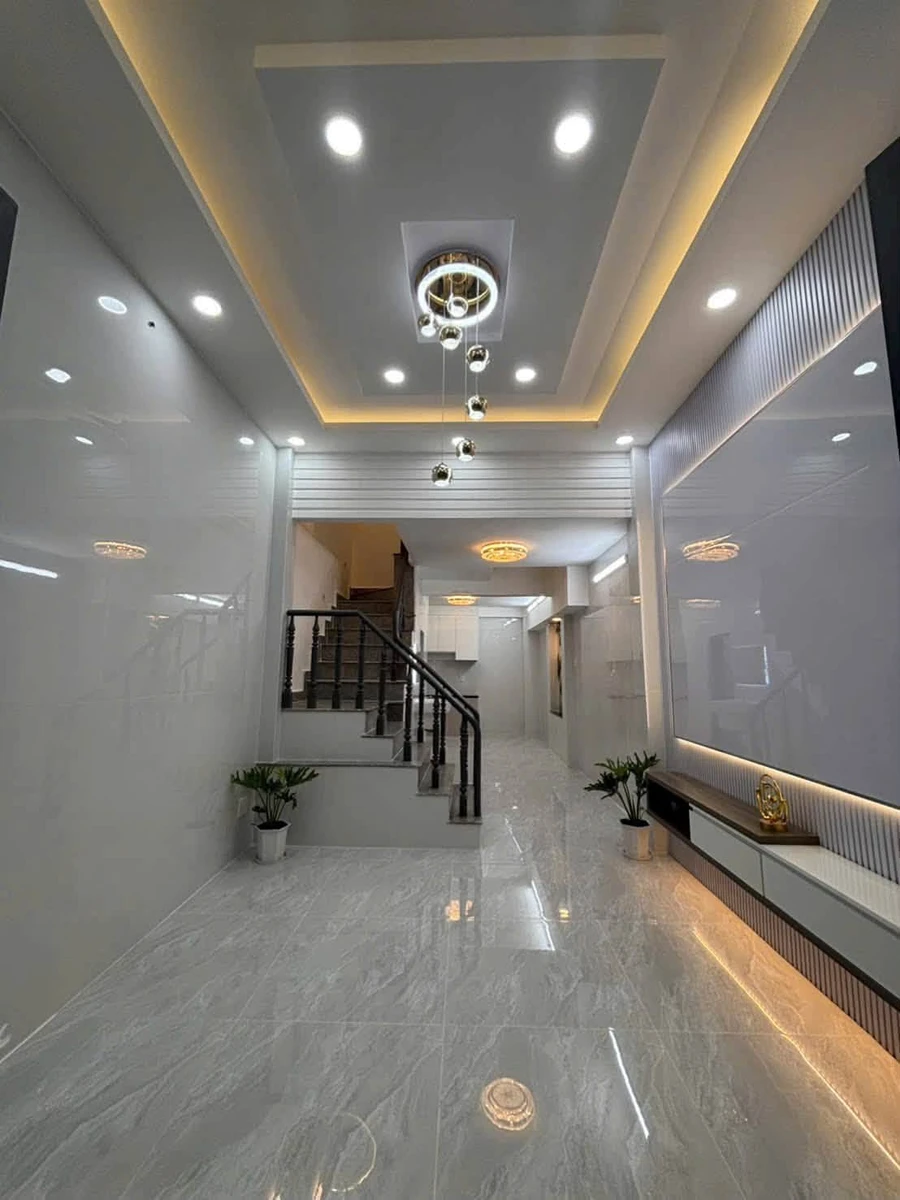 Bán nhà hẻm Dương Đình Nghệ, 4PN, 35m², Quận 11 - Ảnh 1