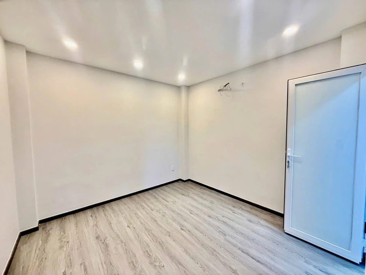 Bán nhà 2 tầng lô góc 60m² Phan Văn Trị, Bình Thạnh, 3PN, giá 3,05 tỷ - Ảnh thu nhỏ 4