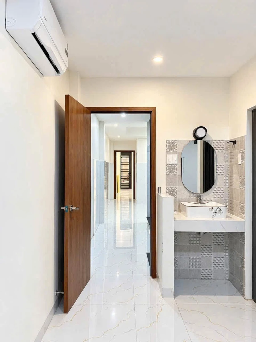 Cho thuê nhà mặt tiền 88m² 5PN 6WC full nội thất Quận 6 - Ảnh thu nhỏ 3